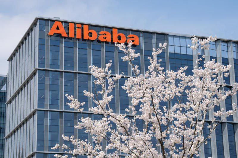 Изображение к новости: Alibaba представила открытую ИИ-модель для создан…
