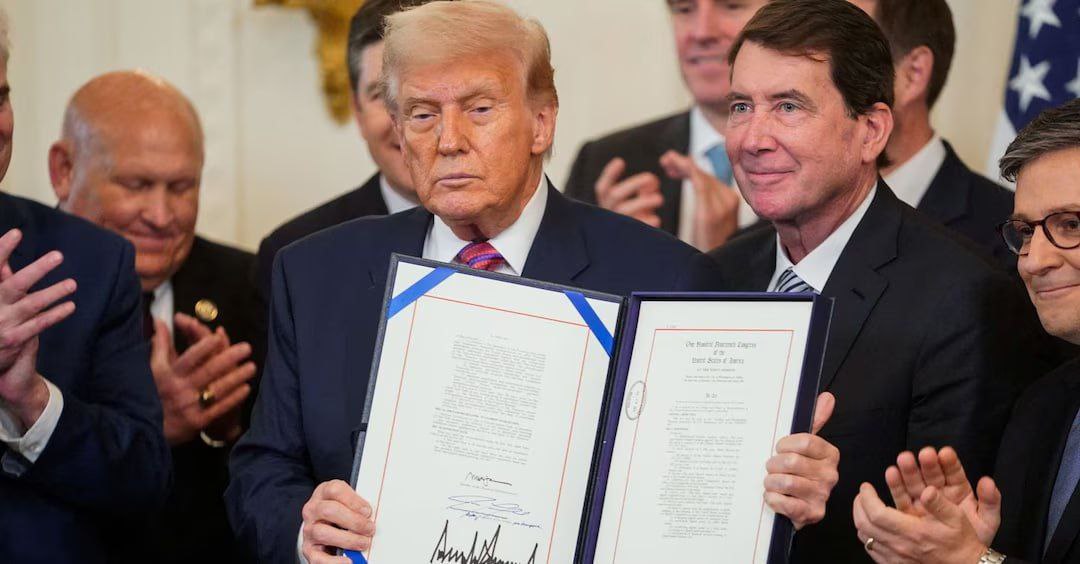 Изображение к новости: Дональд Трамп подписал законопроект GENUIS - крип…